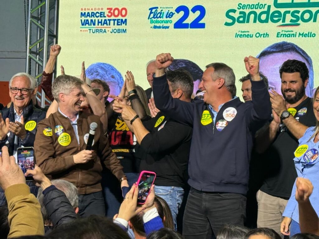 “Ao lado de Sanderson, vamos escrever a história de um Brasil sem corrupção”, afirma Marcel van Hattem em Santo Ângelo